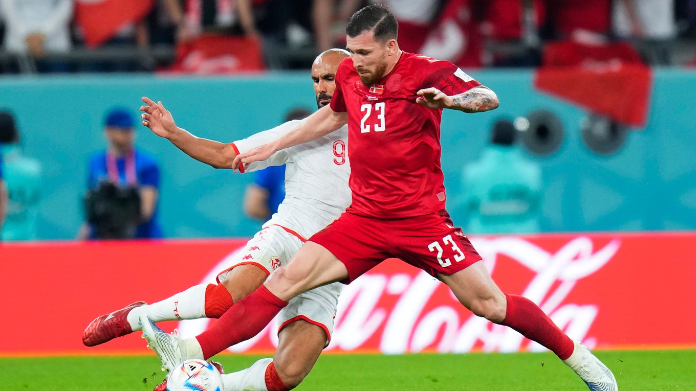 Momentka zo zápasu Dánsko - Tunisko na MS vo futbale 2022.