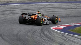 Britský jazdec F1 Lando Norris na McLarene.