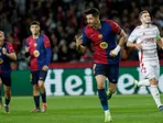 Robert Lewandowski sa teší po strelenom góle v zápase FC Barcelona - Stade Brest v 5. kole ligovej fázy Logy majstrov.