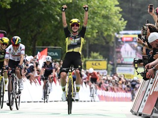 Marianne Vossová vyhrala 1. etapu Tour de France Femmes 2025