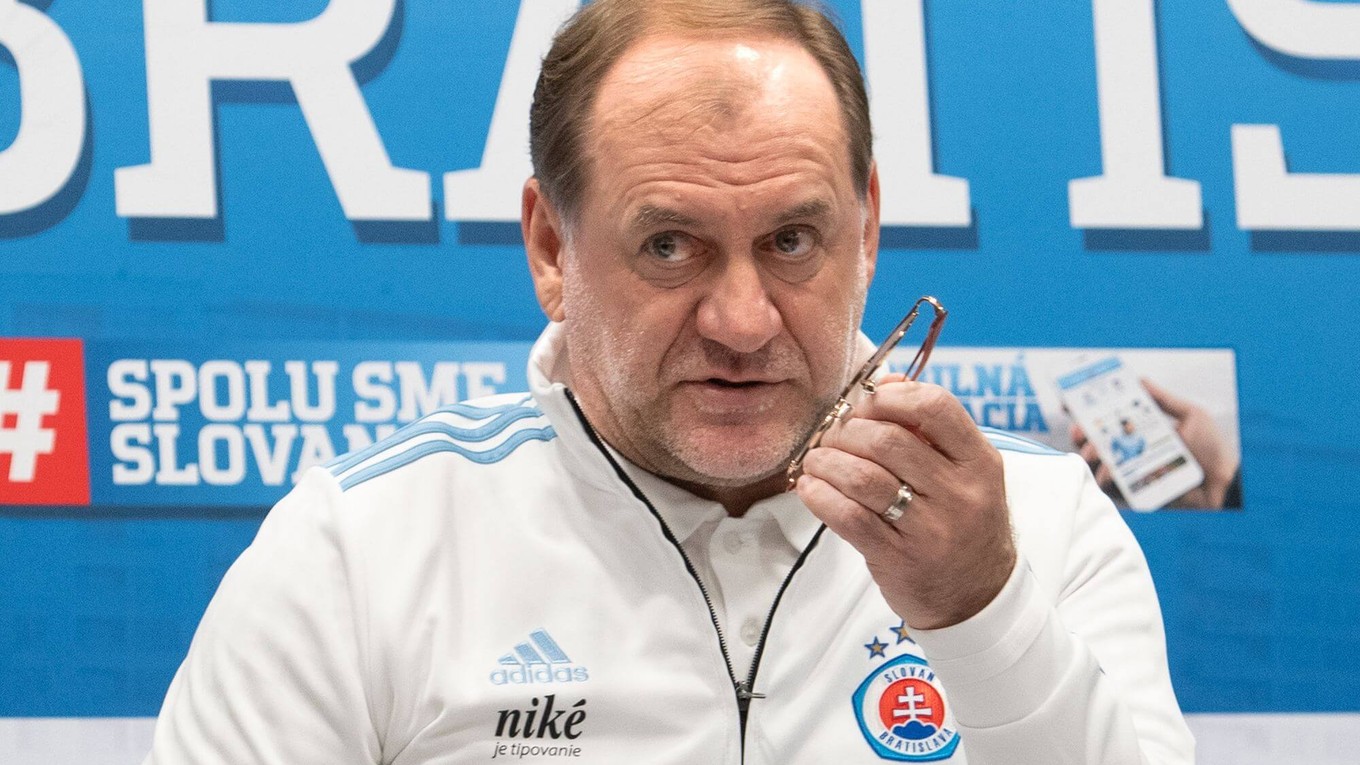Tréner Vladimír Weiss starší.