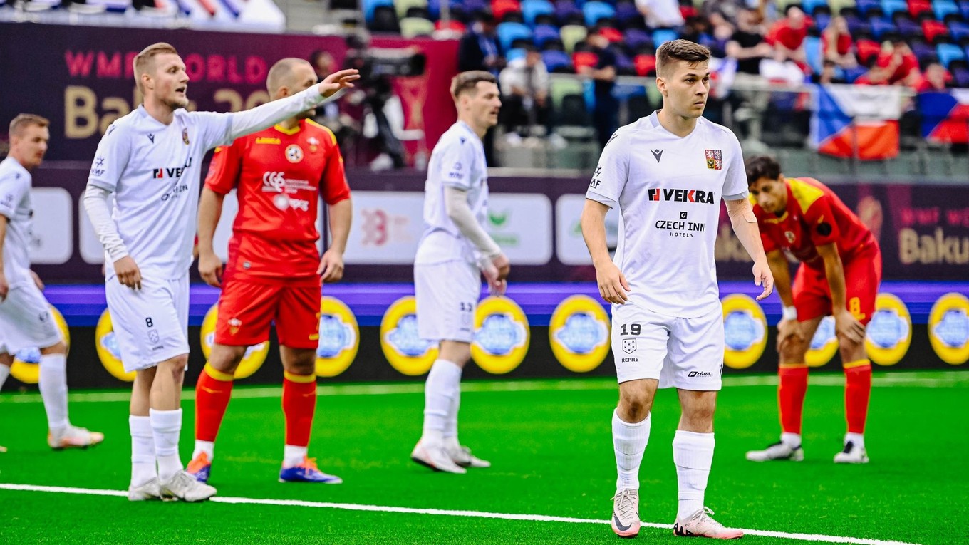 Momentka zo zápasu Čierna Hora - Česko na MS v malom futbale 2025