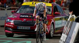 Jonas Vingegaard v cieli 15. etapy na Tour de France. 