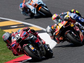 Marc Marquez a Pedro Acosta.