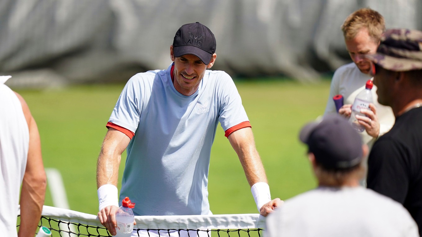 Andy Murray sa s Wimbledonom lúči už po druhom kole.