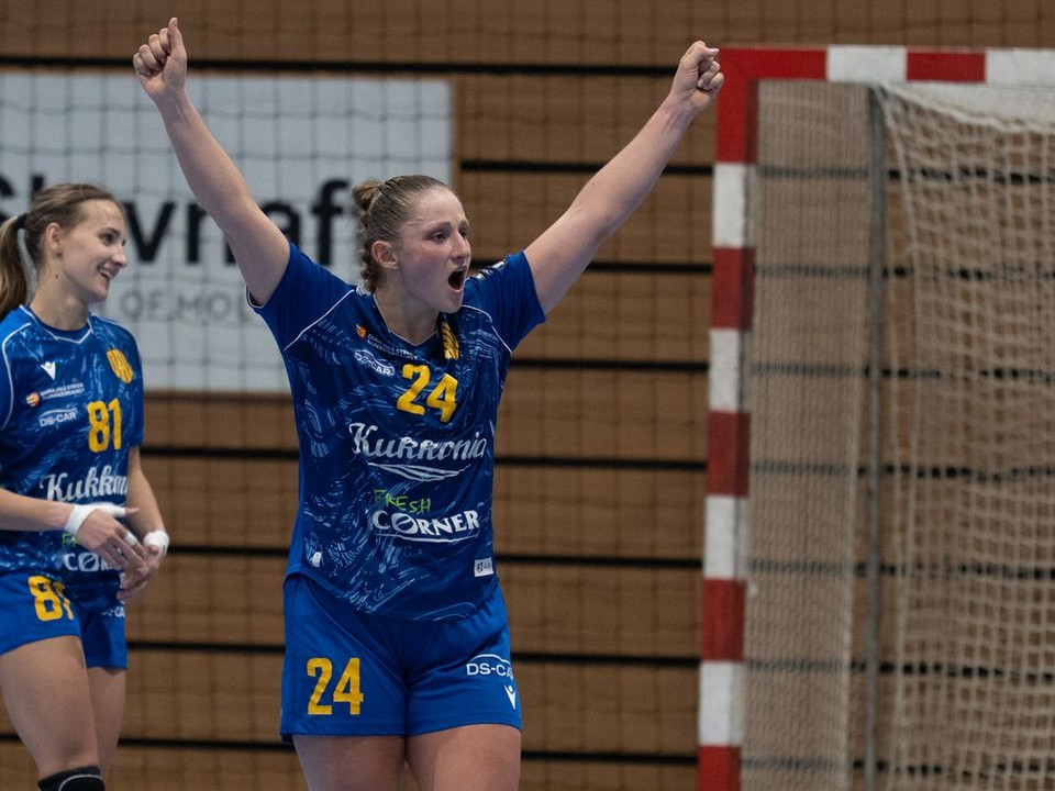 Kristína Pastorková (DAC Dunajská Streda) sa teší počas 6. kola Doprastav ligy v hádzanej žien HC DAC Dunajská Streda - DHC Slavia Praha