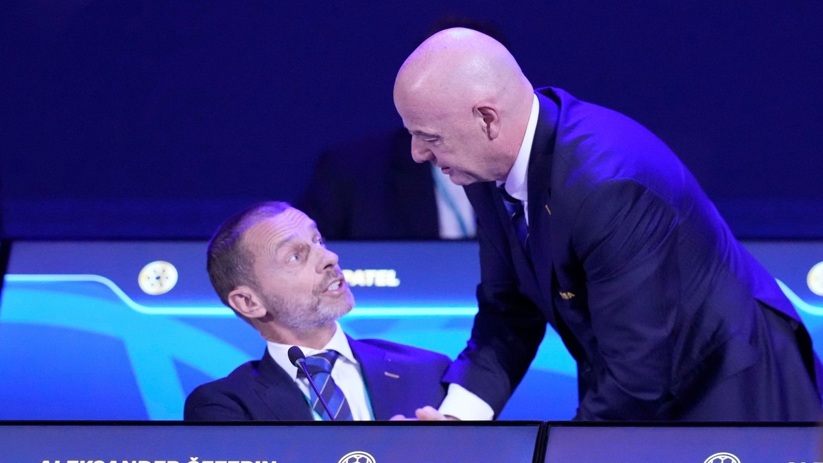 Prezident FIFA Gianni Infantino a prezident UEFA Aleksander Čeferin.