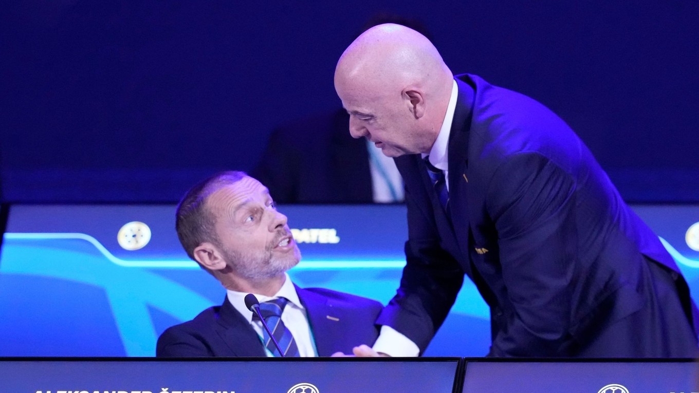 Prezident FIFA Gianni Infantino a prezident UEFA Aleksander Čeferin.