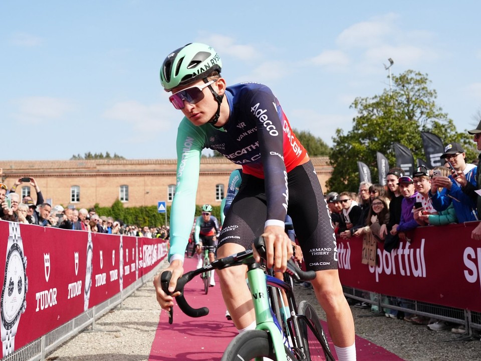 Francúzsky cyklista Paul Seixas.