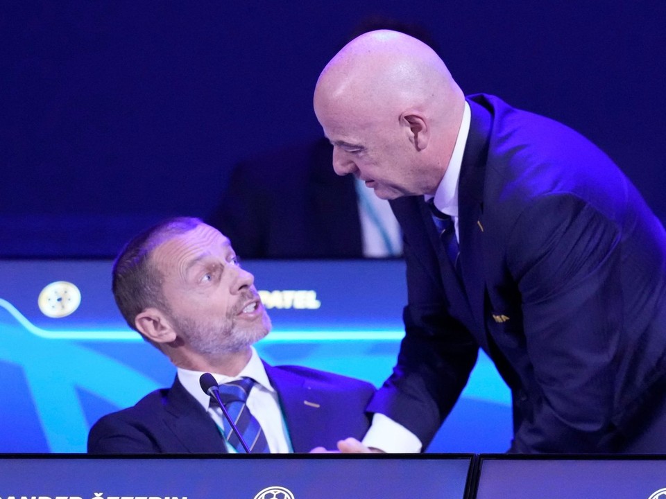 Prezident FIFA Gianni Infantino a prezident UEFA Aleksander Čeferin.
