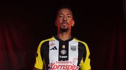 Jérôme Boateng v drese LASK Linz.