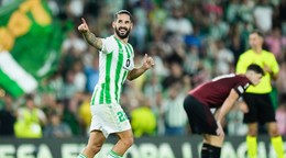 Skúsený španielsky futbalista Isco v drese Betisu Sevilla. 
