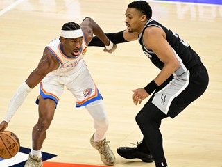 Shai Gilgeous-Alexander a Keldon Johnson
