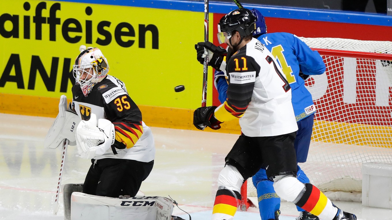Zostrih a góly zo zápasu Kazachstan - Nemecko na MS v hokeji 2021.