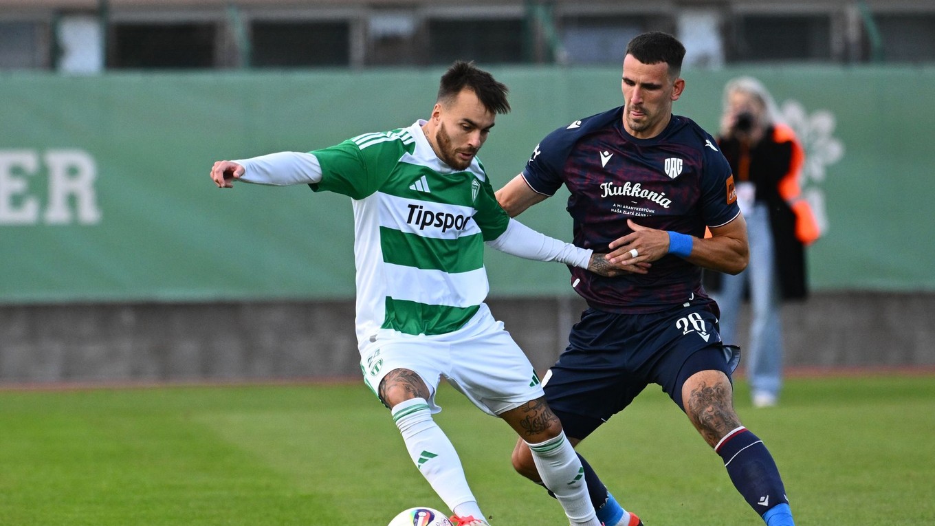 Zľava Tomáš Smejkal zo Skalice a Filip Blažek z Dunajskej Stredy počas