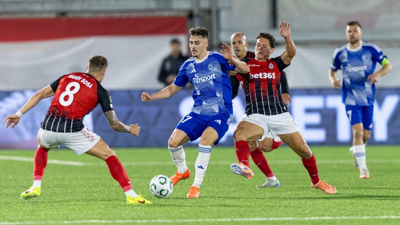 Momentka zo zápasu Lincoln Red Imps - SK Sigma Olomouc v Konferenčnej lige.