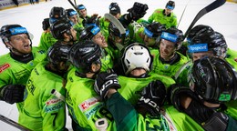 Hráči Žiliny sa radujú z víťazstva.