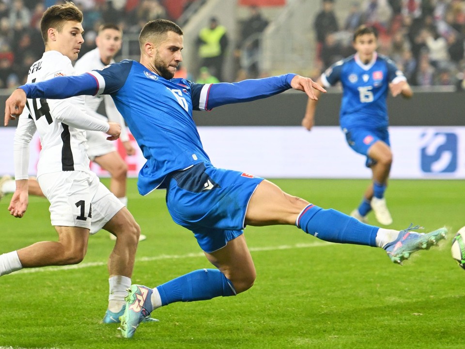 Dávid Hancko a Patrik Kristal počas zápasu C-divízie Ligy národov (LN) Slovensko - Estónsko.