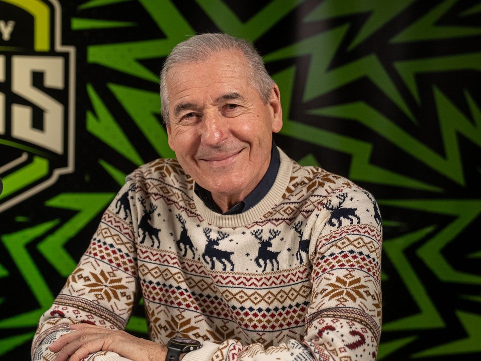 Marián Bezák počas nahrávania podcastu Hokejový BOSS.