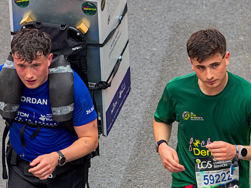 Jordan Adams a Cian Adams