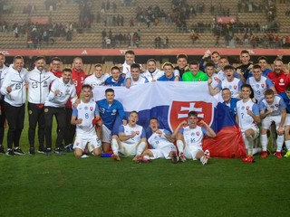 Slovenskí futbalisti do 21 rokov po výhre nad Španielskom.