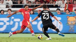 Rio Ngumoha v drese Liverpoolu