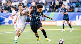 Fotka z finále Mládežníckej Ligy majstrov medzi FC Bruggy - Real Madrid.