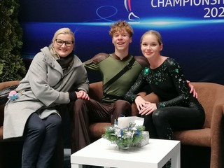 Lucia Štefanovová a Jacopo Boeris s trénerkou Luciou Kadlčákovou.