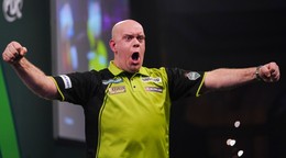 Michael van Gerwen po víťazstve vo štvrťfinále MS v šípkach 2025.