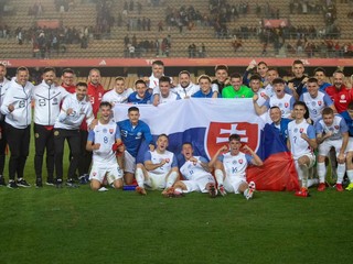 Slovenskí futbalisti do 21 rokov po výhre nad Španielskom.