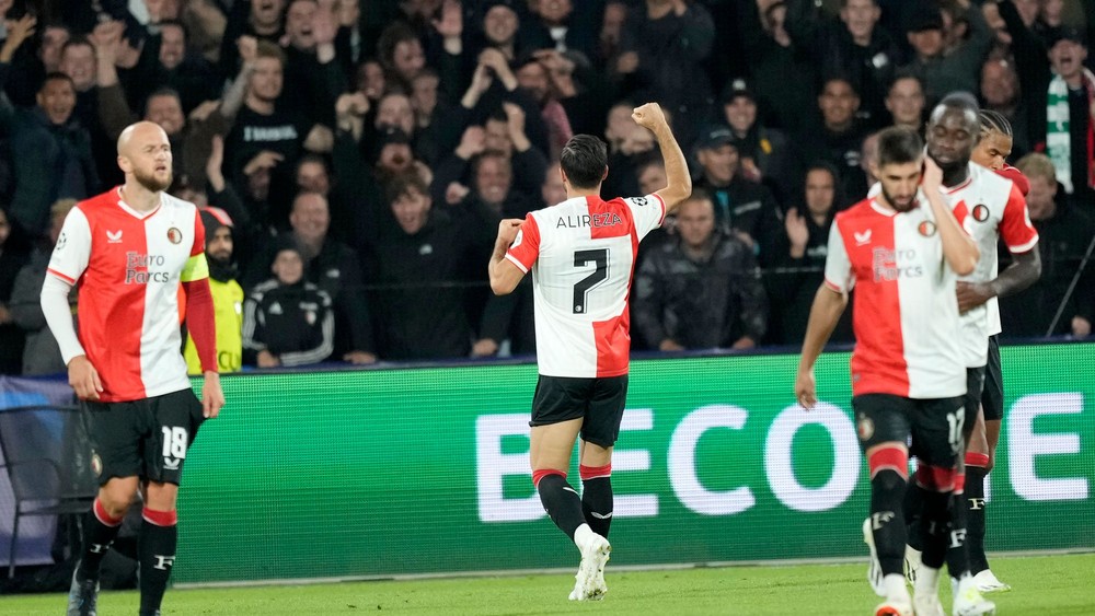 Feyenoord Rotterdam Defeats Celtic Glasgow in Champions League: Slovak Players Make History