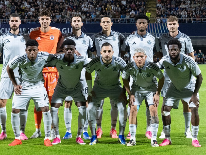 Hráči základnej zostavy ŠK Slovan Bratislava v play-off Ligy majstrov. 