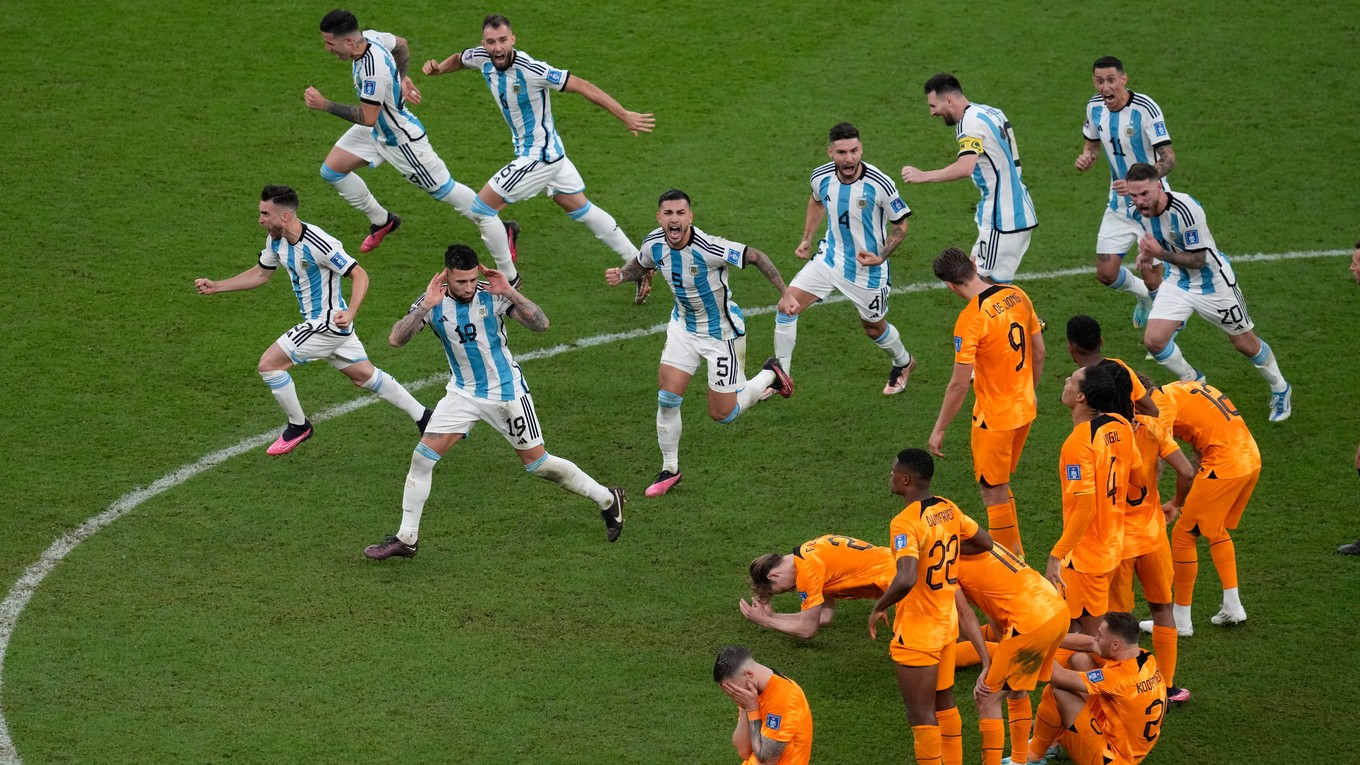 Argentína postúpia do semifinále cez Holandsko po penaltovom rozstrele.
