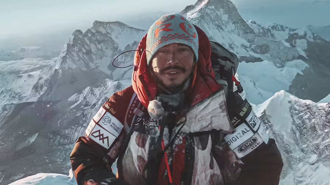 Nirmal Purja na vrchole Everestu.