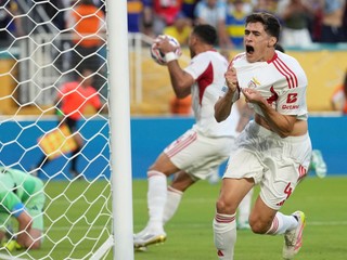 Futbalista Benficy Antonio Silva sa teší z gólu v zápase proti Boce Juniors na MS klubov 2025.