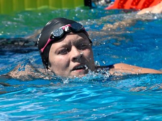 Terézia Horváthová (Slovensko) v cieli na 50m znak na ME junioro.