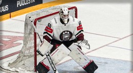 Lotyšský brankár.