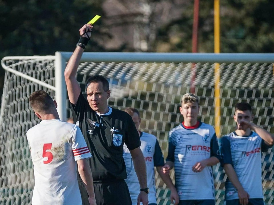 Rozhodca Cyril Juhás.