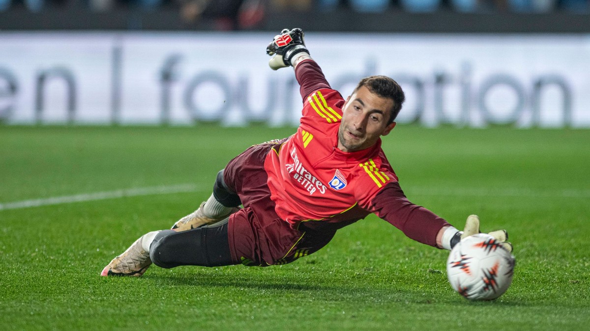 Dominik Greif odchytal celý zápas, Lyon zdolal Auxerre 3:2 a upevnil si tretie miesto