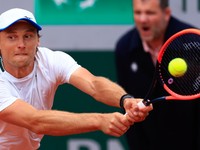 Jozef Kovalík - Holger Rune: ONLINE prenos z Roland Garros 2024.