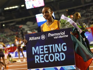 Beatrice Chebetová prekonala svetový rekord v behu na 5000 metrov na ceste. 