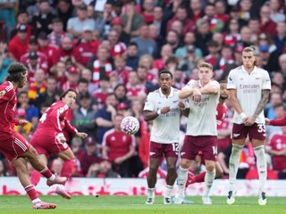 Dominik Szoboszlai strieľa gól. 