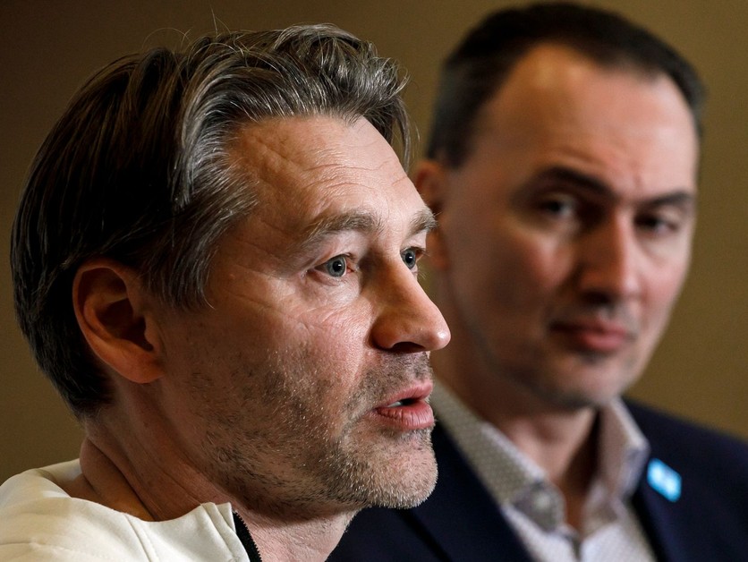 Na snímke sprava prezident SZĽH a generálny manažér reprezentácie Miroslav Šatan a hlavný tréner Vladimír Országh.