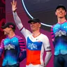 Lukáš Kubiš a tím Unibet Rose Rockets počas prezentácie tímov pred Giro d'Italia 2026.