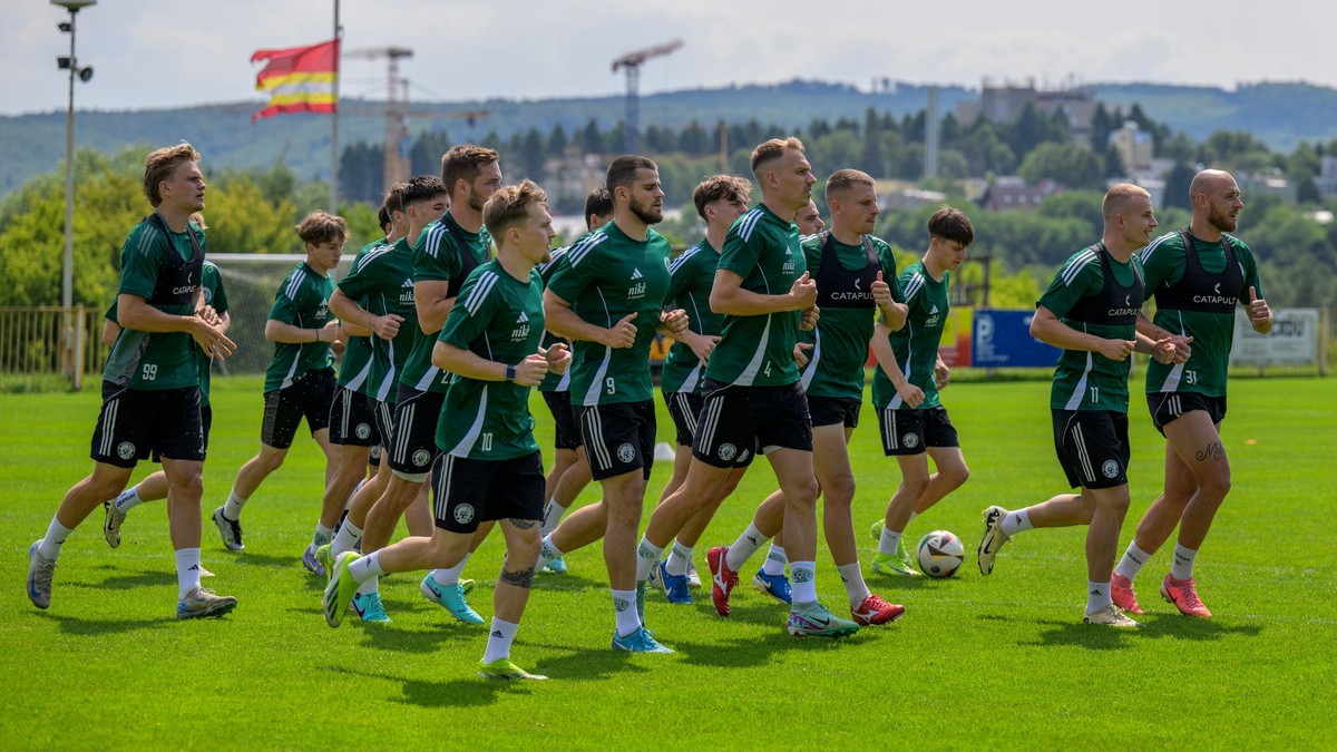 hráči 1. FC Tatran Prešov počas tréningu