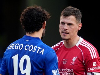 Diego Costa a Martin Škrtel v charitatívnom zápase