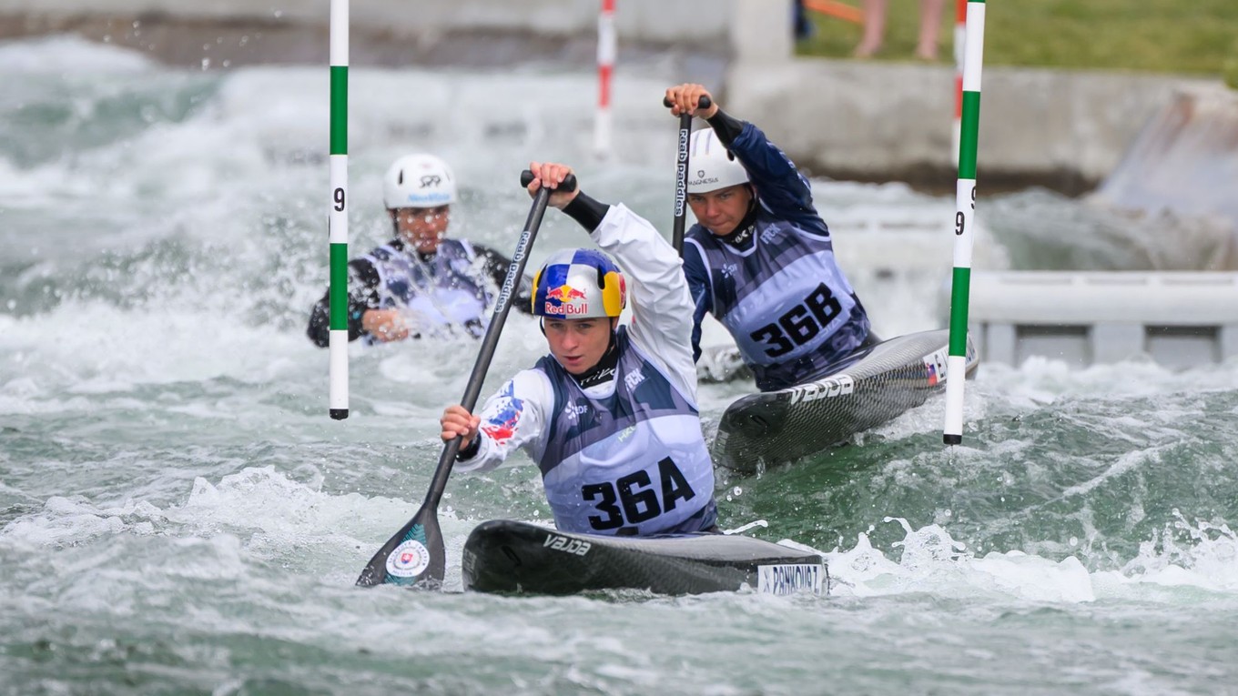 Slovenské vodné slalomárky Zuzana Paňková, Emanuela Luknárová a Soňa Stanovská
