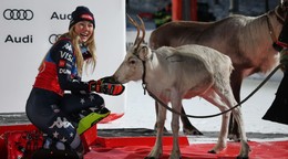 Mikaela Shiffrinová so sobom.