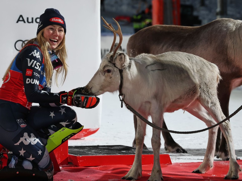 Mikaela Shiffrinová so sobom.