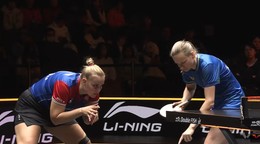 Barbora Balážová (vľavo) a Hana Matelová na WTT Finals 2024.